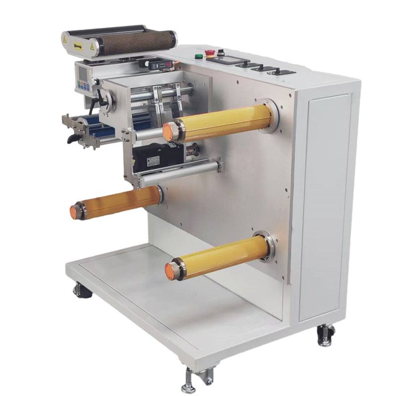 Petite strip-teaseuse